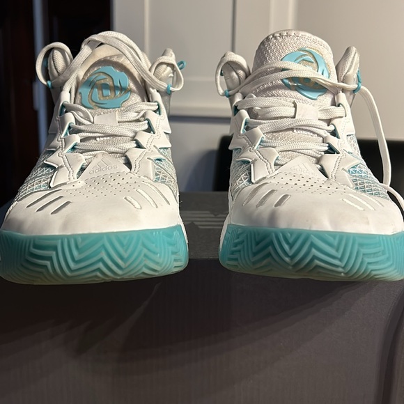 Adidas unisex basketball shoe - Picture 6 of 11